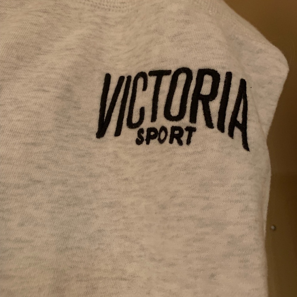 New large Victoria secret sweats. Never worn. L